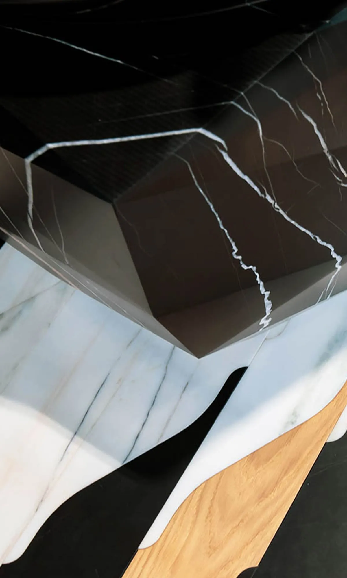 Diamond Bathtub, faceted edge